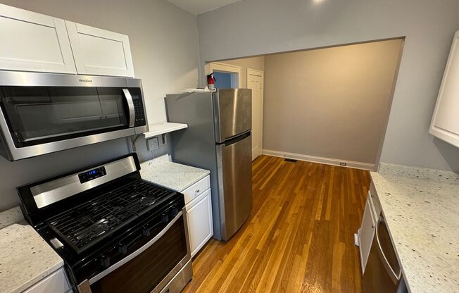 1 bed, 1 bath, 1,000 sqft, $1,475