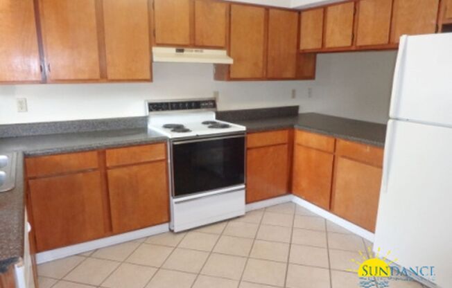 Large newly painted 2Bed/2.5 bath located just minutes from the beach!