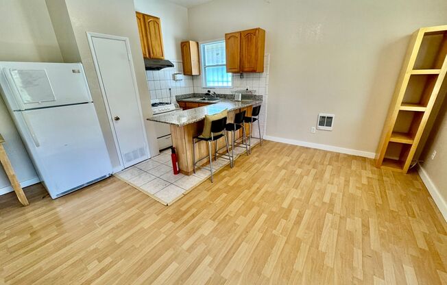 2811-2815 Telegraph Ave
