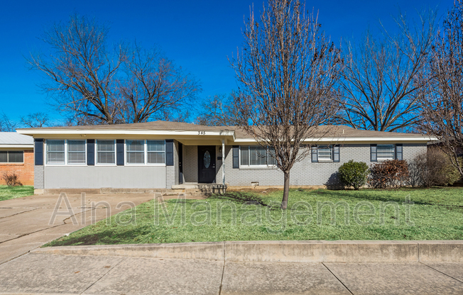 345 JAMES LN