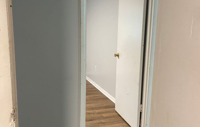 2 beds, 1 bath, $1,200