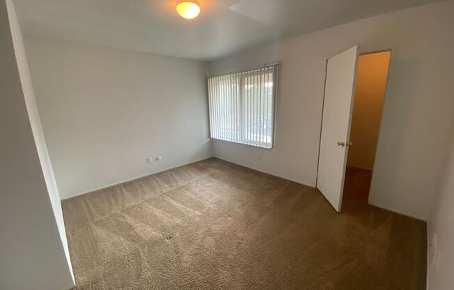 2 beds, 1 bath, 1,000 sqft, $1,245, Unit #31