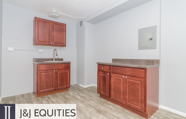 1 bed, 1 bath, $1,295, Unit 205