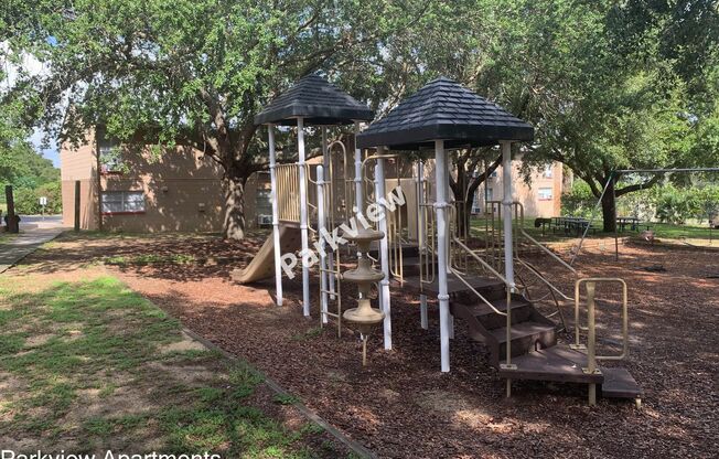 3 beds, 1 bath, 1,000 sqft, $1,395, Unit Unit 10