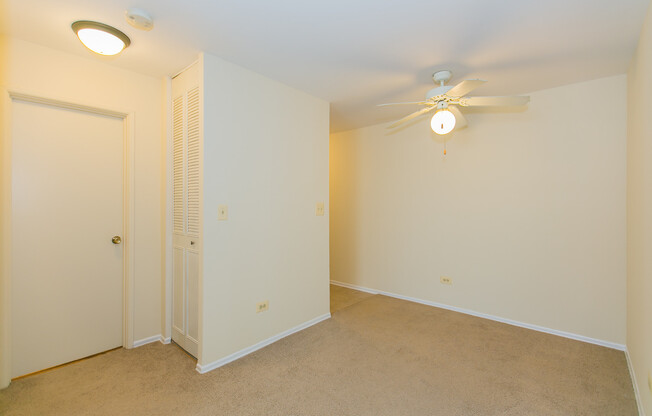 1 bed, 1 bath, 700 sqft, $1,825, Unit 420