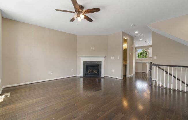 Upscale Millersville Townhouse with garage