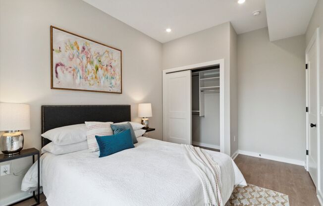 2 beds, 2 baths, 895 sqft, $1,790, Unit Unit 304