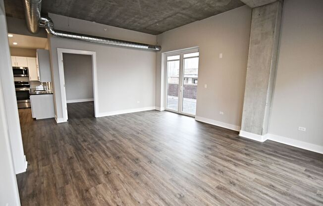 2 beds, 2 baths, 975 sqft, $4,450, Unit 3833-310