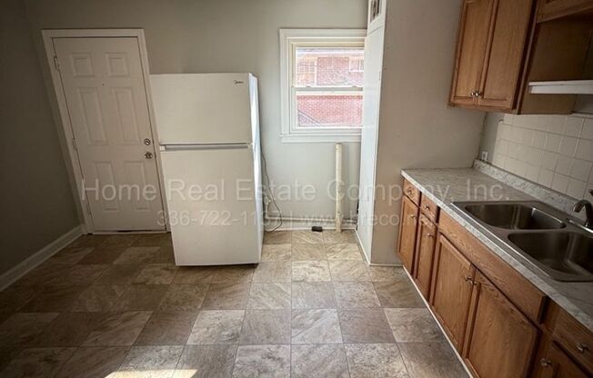 1443 Clark Avenue Apt B