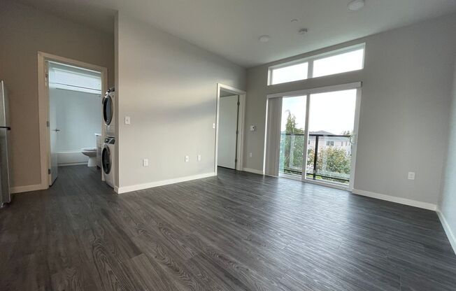 1 bed, 1 bath, 361 sqft, $1,595, Unit 304