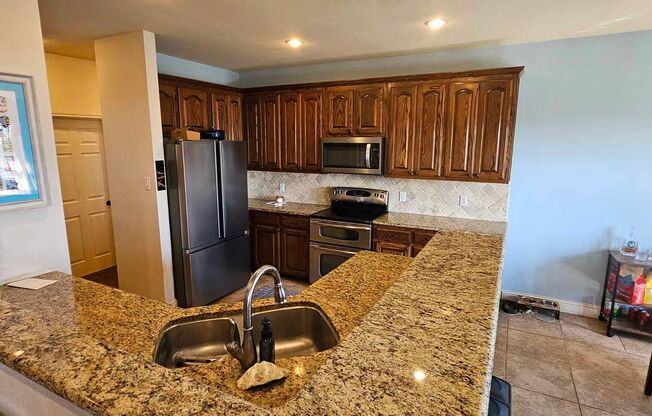 Beautiful 4 bedroom, 2 bath home for rent