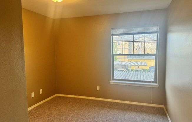 2 beds, 2 baths, 918 sqft, $1,495, Unit 4928-103