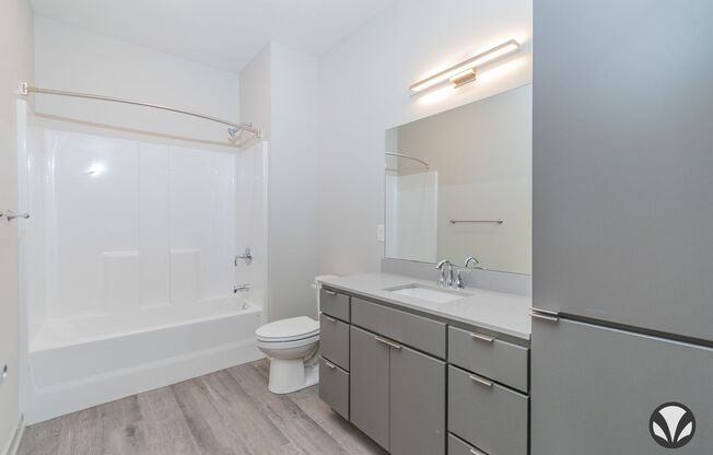 2 beds, 2 baths, 1,043 sqft, $1,665, Unit YH-3042