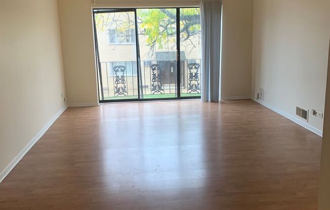 1 bed, 1 bath, 750 sqft, $1,250, Unit 2300#202