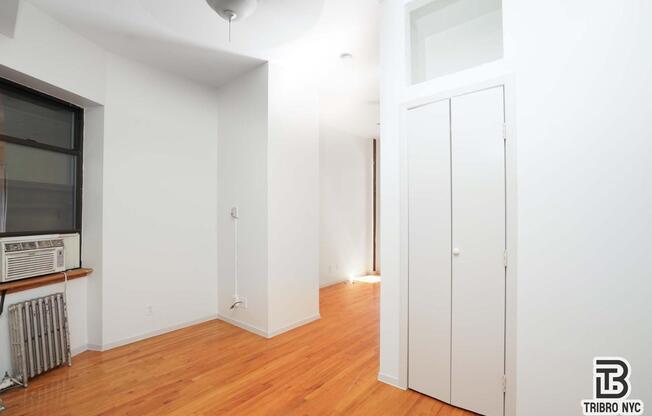 1 bed, 1 bath, $3,700, Unit RE