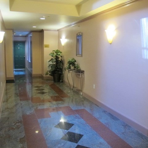 1 bed, 1 bath, 400 sqft, $2,795, Unit 8