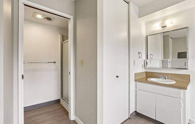 Studio, 1 bath, 400 sqft, $1,149, Unit 59