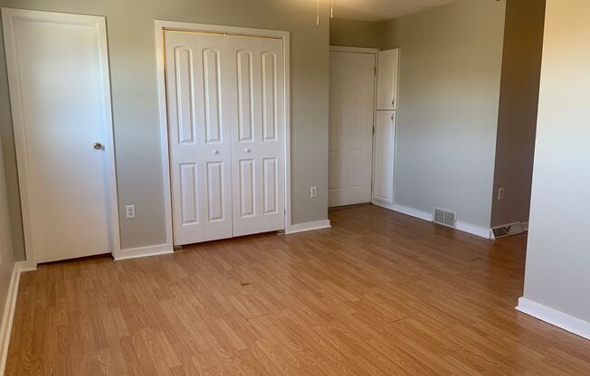 Studio, 1 bath, 600 sqft, $795, Unit 6