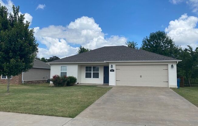 Super Cute Home in SW Bentonville!
