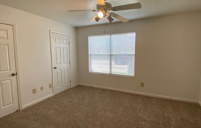 1 bed, 1 bath, 640 sqft, $980, Unit 2403