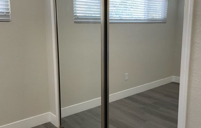 5 beds, 2 baths, 1,750 sqft, $3,995, Unit Unit #4