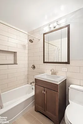 Studio, 1 bath, $5,300, Unit 1117