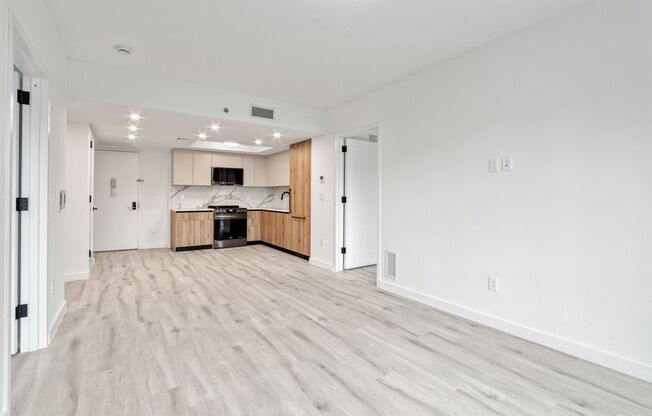 2 beds, 2 baths, $4,050, Unit APT. 406