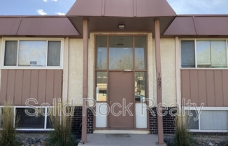 1027 WESTMORELAND RD