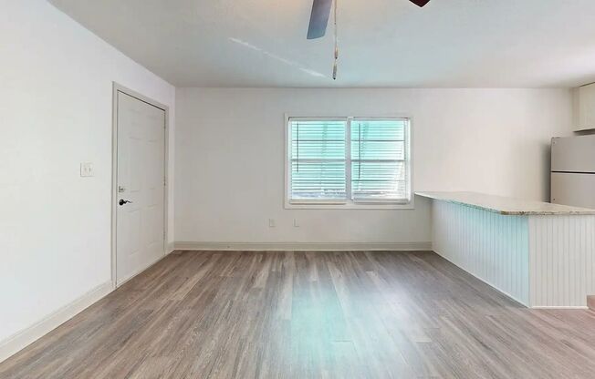 2 beds, 1 bath, 729 sqft, $1,625, Unit 1411-03