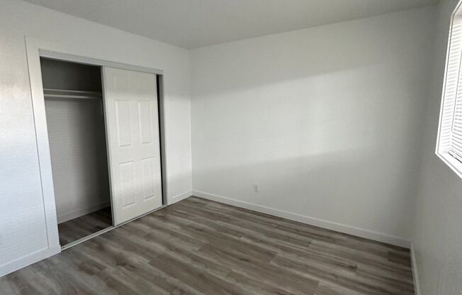 2 beds, 1 bath, 900 sqft, $1,395, Unit 37