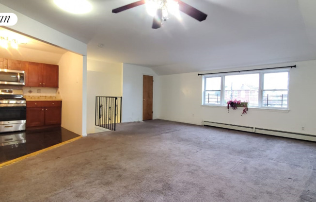 3 beds, 1 bath, $3,499, Unit B