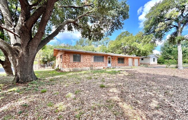 3 Bed, 2 Bath Home – Fully Equipped & Move-In Ready!