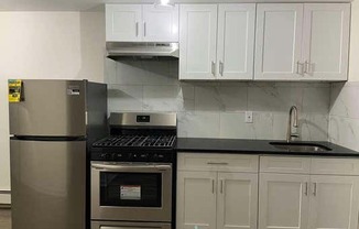 1 bed, 1 bath, 553 sqft, $1,900