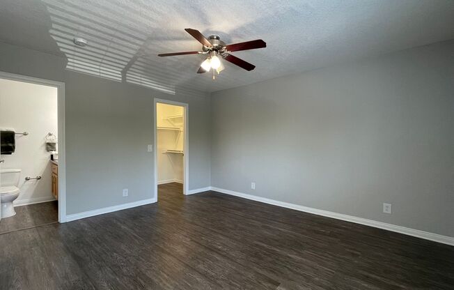 2 beds, 2 baths, 980 sqft, $3,055, Unit 819-31