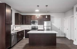 Piazza on West Pine | Apartments in St. Louis, MO