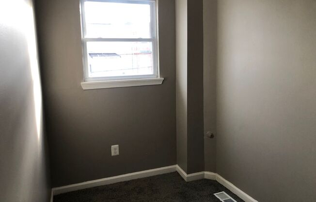 3 beds, 1 bath, $1,600