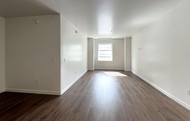 Studio, 1 bath, 527 sqft, $1,680.42, Unit 418
