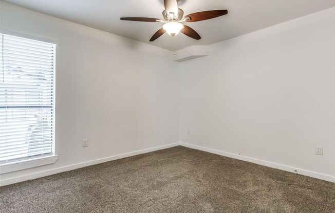 1 bed, 1 bath, 655 sqft, $1,285, Unit 111