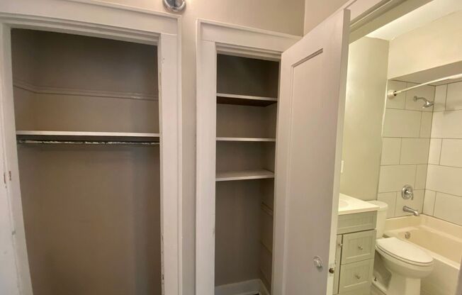 3 beds, 1 bath, 1,000 sqft, $1,500, Unit Unit 2