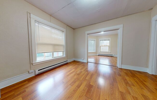 2 beds, 1 bath, $2,445, Unit 209