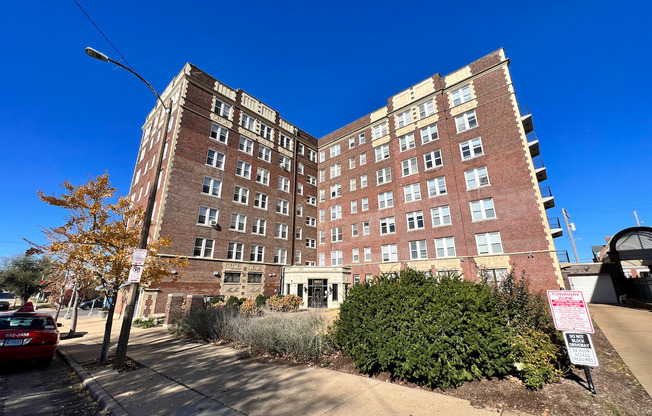 1 bed, 1 bath, 525 sqft, $1,110, Unit 316