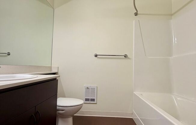 1 bed, 1 bath, 470 sqft, $1,495, Unit 302