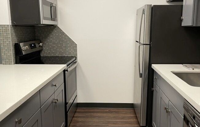 Cohanim Renaissance on The University Ave!