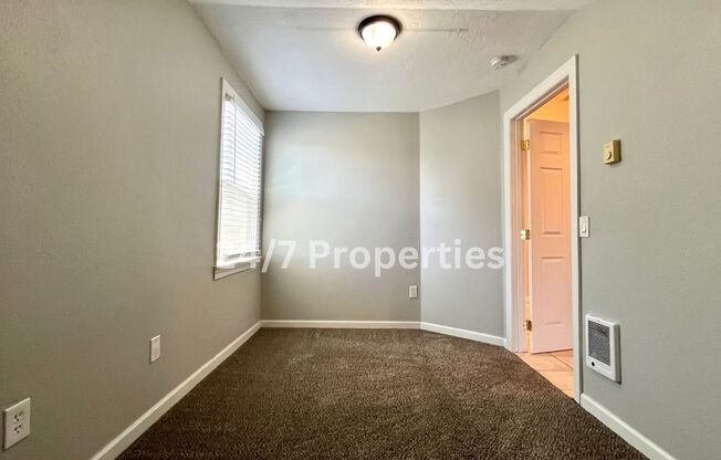 1 bed, 1 bath, $1,250, Unit Unit 2