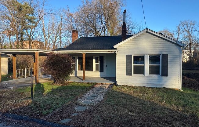 Charming Renovated Ranch Home in the Heart of Statesville
