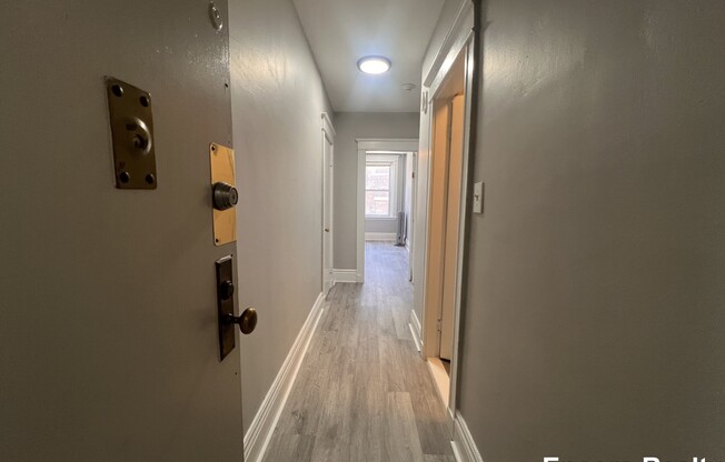 376 Riverway