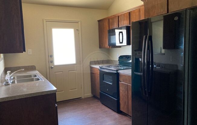 3 beds, 2 baths, $1,250, Unit 5705 Rustler Unit A