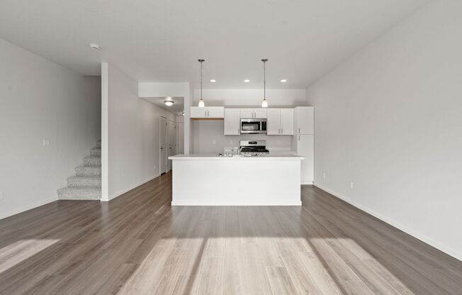 4800 4802 E FAIRVIEW AVE