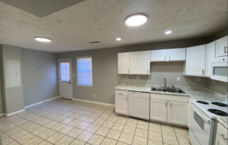 3 beds, 1.5 baths, 1,145 sqft, $1,678, Unit 3646