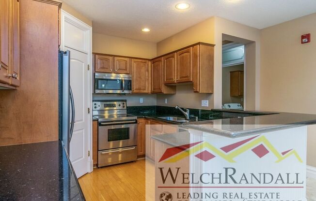 Spacious 2-Bedroom Condo in Prime Downtown Location!